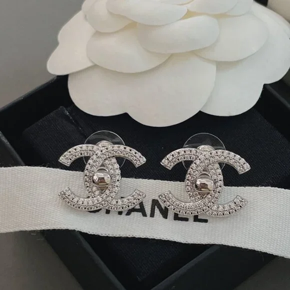 Chanel earrings - Picture 4 of 9